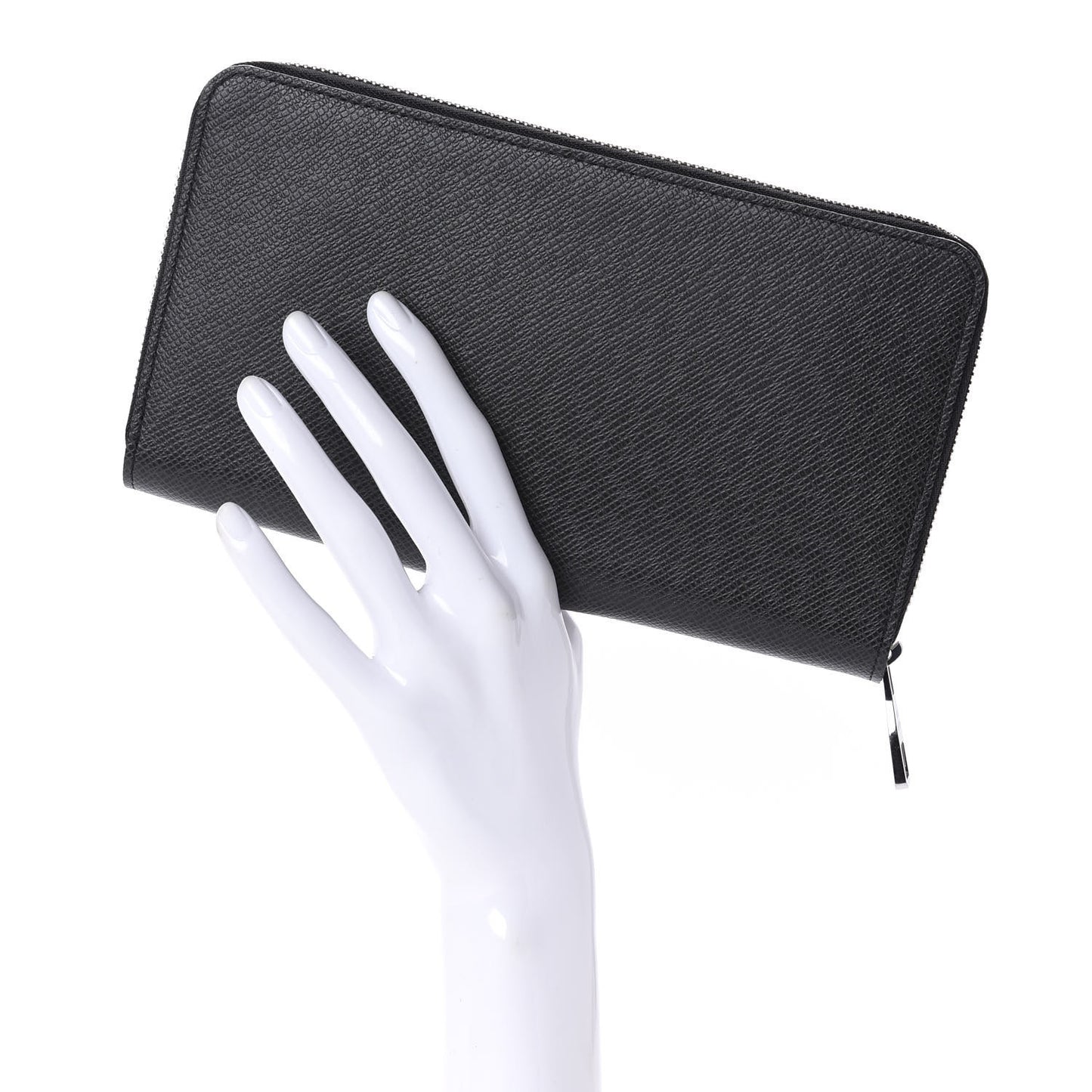 Taiga Zippy Organizer Wallet Black