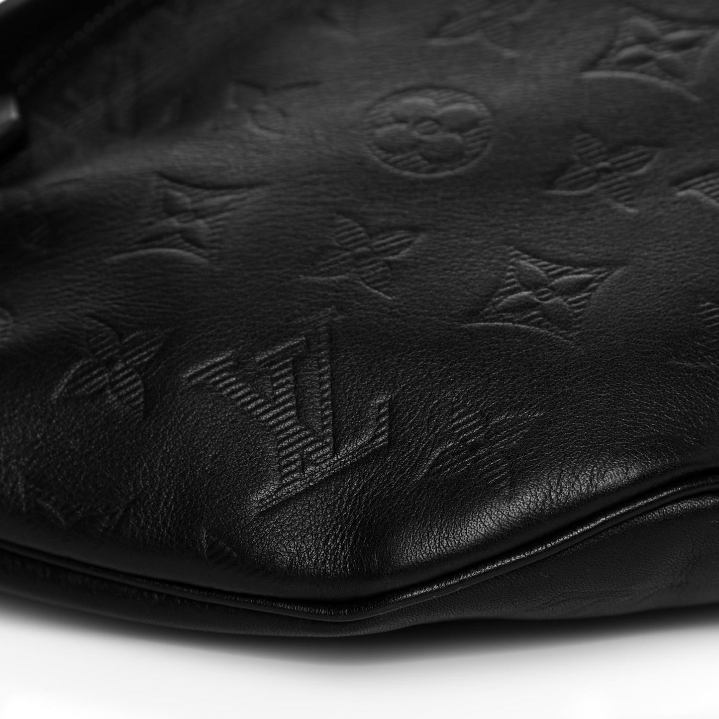 Calfskin Monogram Shadow Discovery Bumbag Black