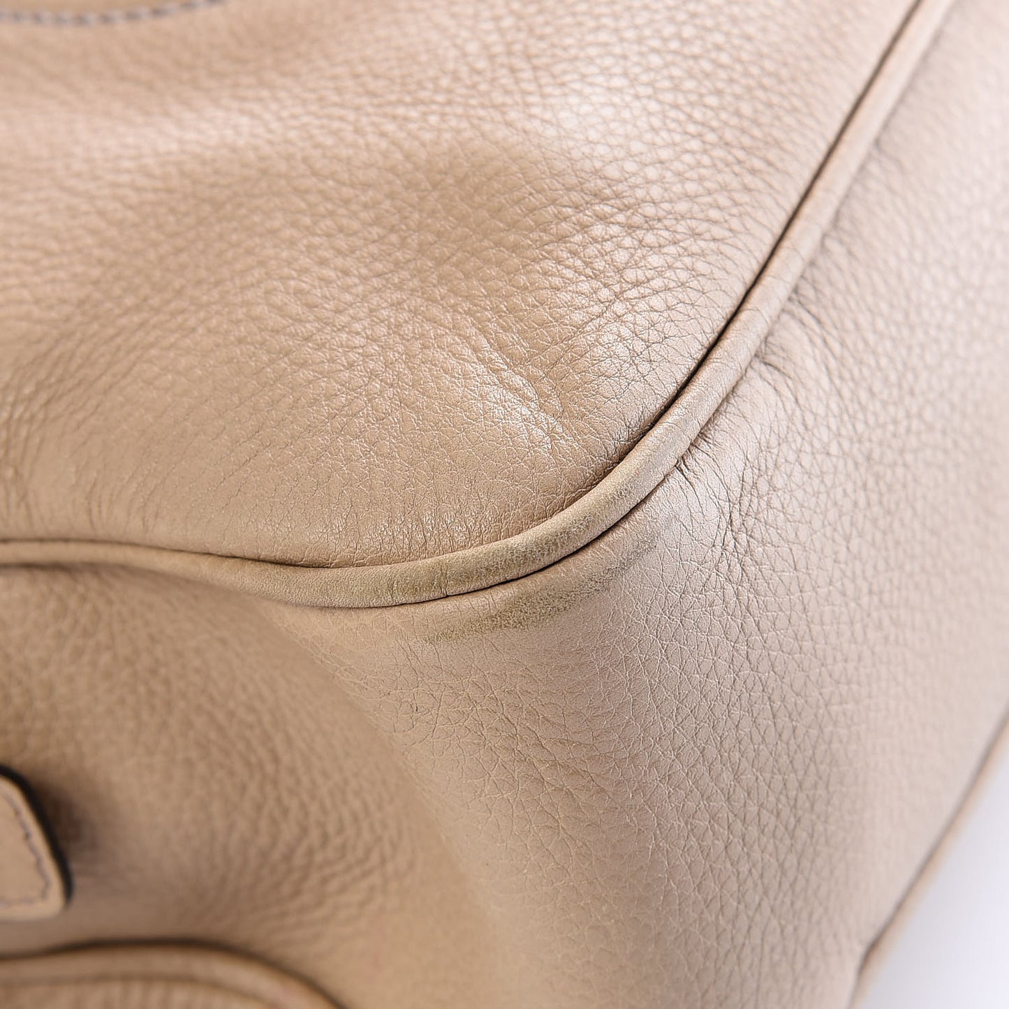 Pebbled Calfskin Small Soho Bowler Camelia