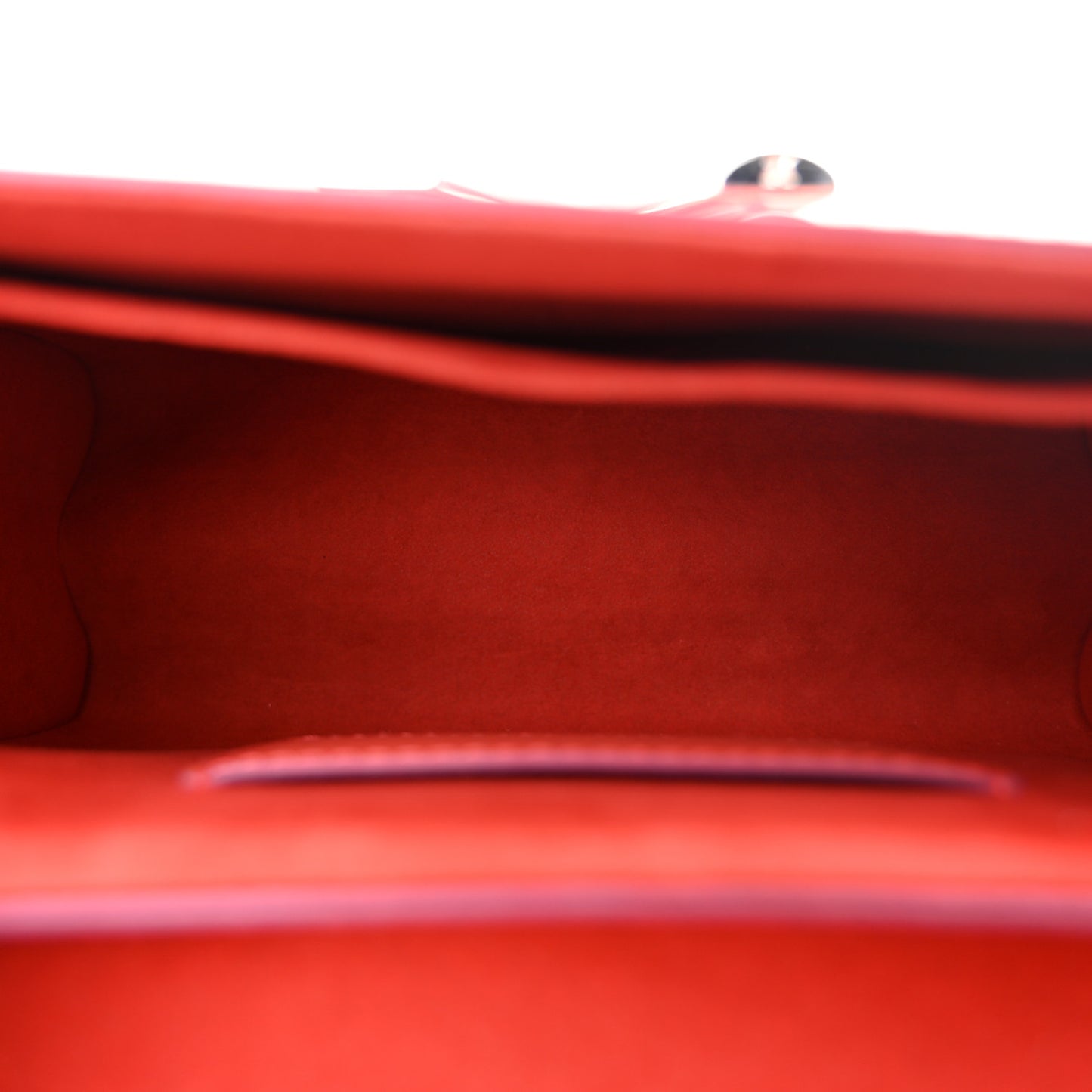 Epi Twist Shoulder Bag MM Coral