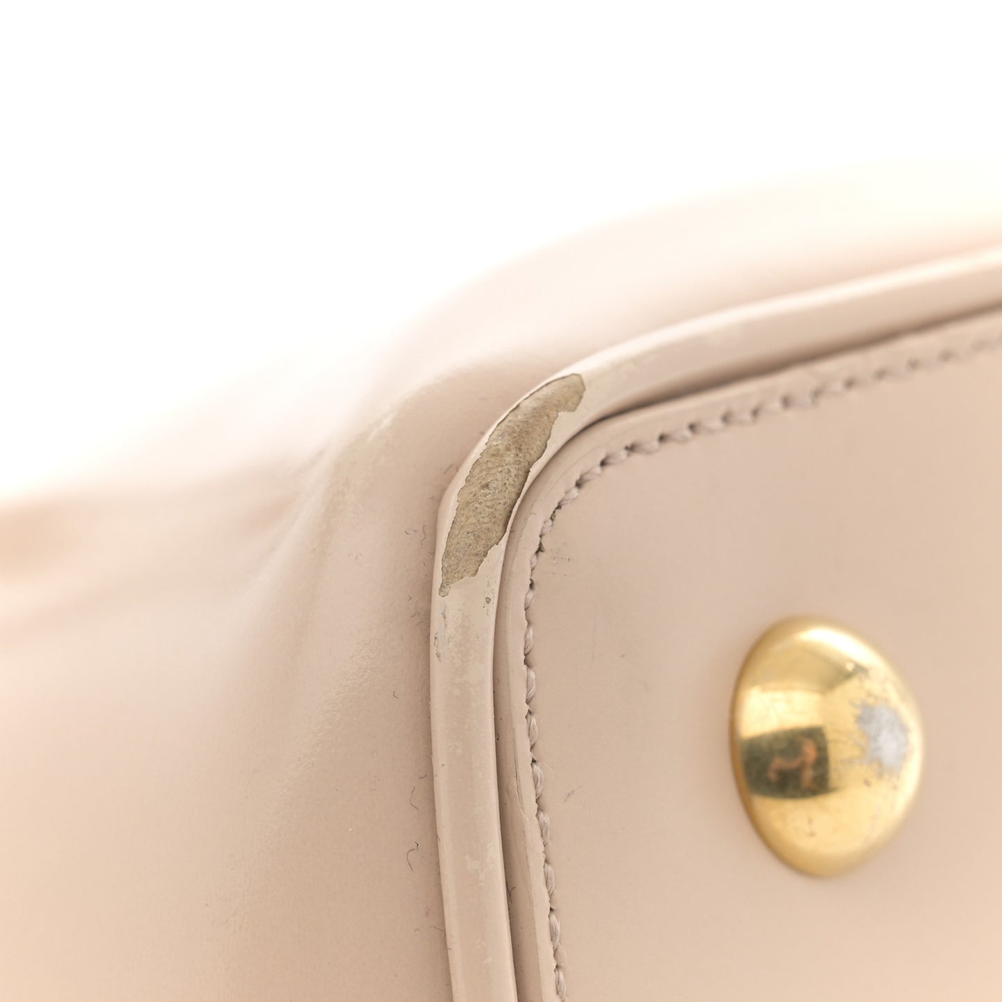 Calfskin Medium Emmanuelle Bucket Bag Nude Powder