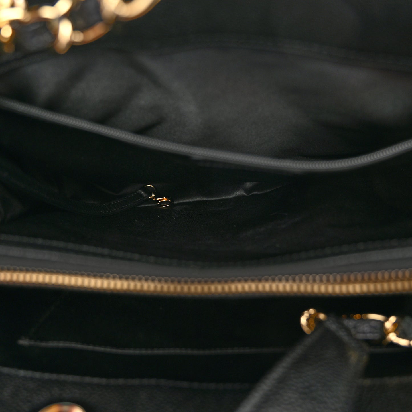 Caviar Quilted Grand Shopping Tote GST Black