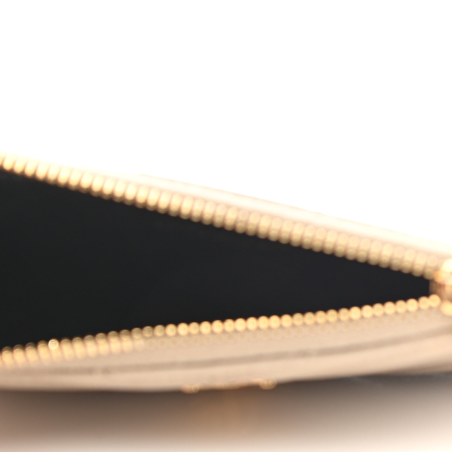 Saint Laurent Grain De Poudre Matelasse Chevron Monogram Fragments Zippered Card Case Sea Salt 5 of 8