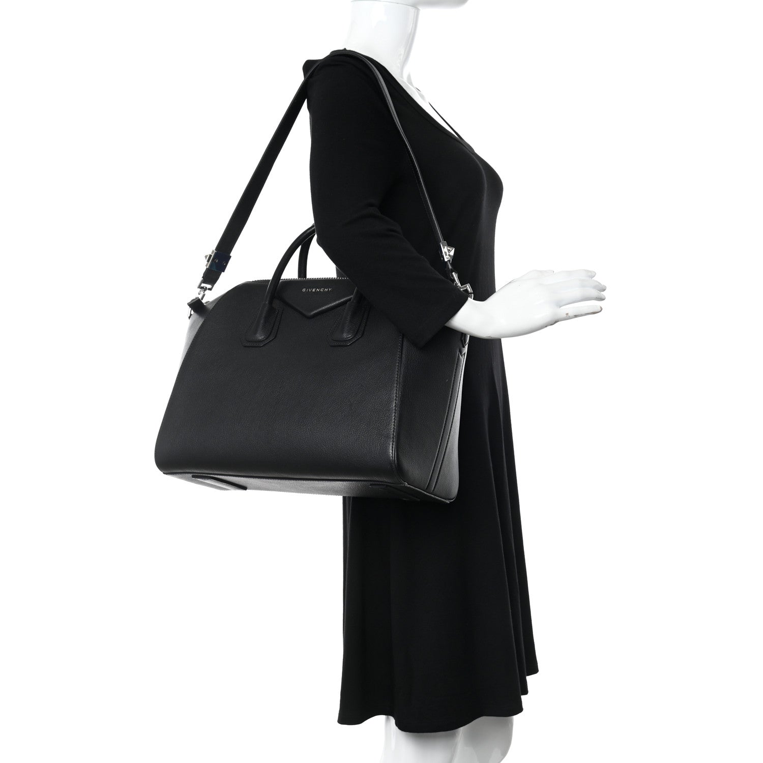Givenchy Sugar Goatskin Medium Antigona Black 2 of 9