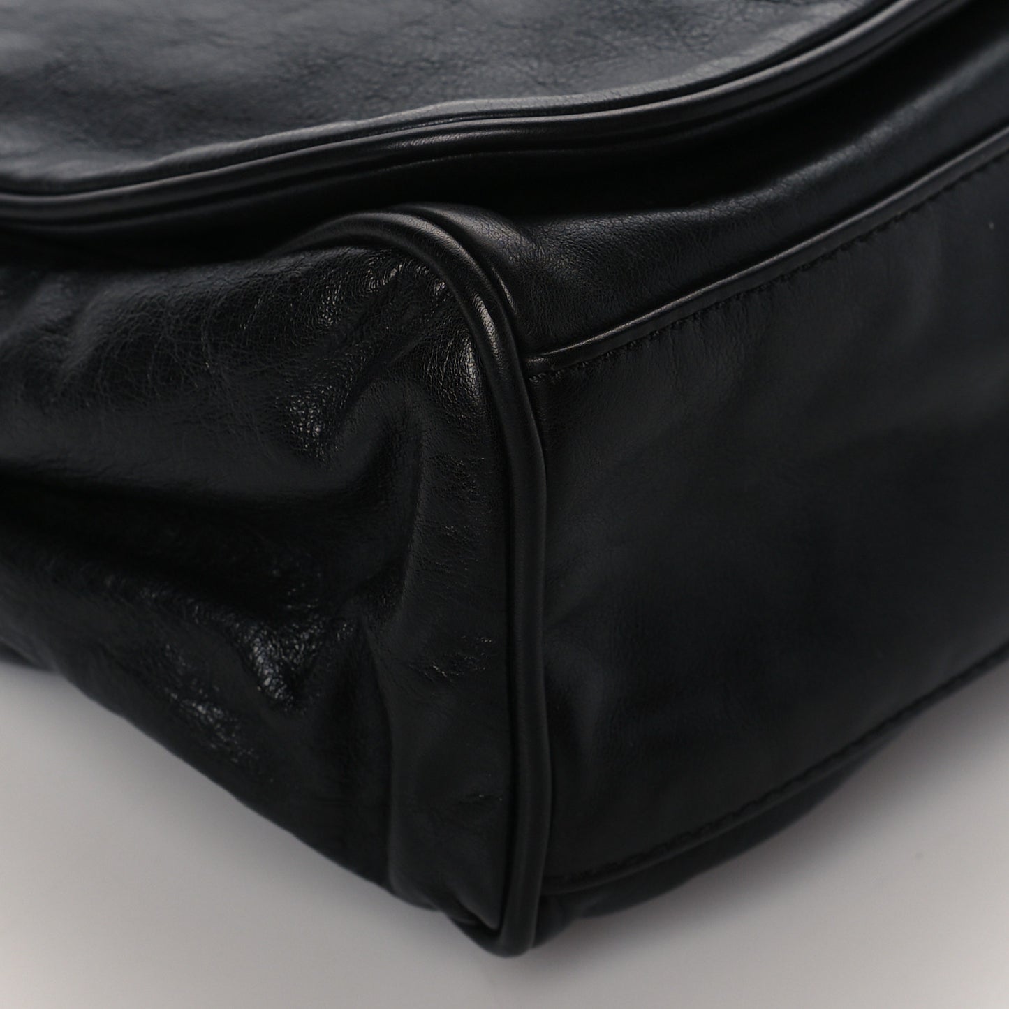 Calfskin Small Rock and Chain Flap Black