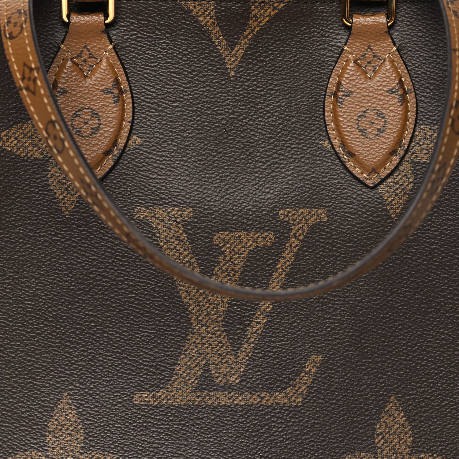 Louis Vuitton Reverse Monogram Giant Onthego MM 7 of 10
