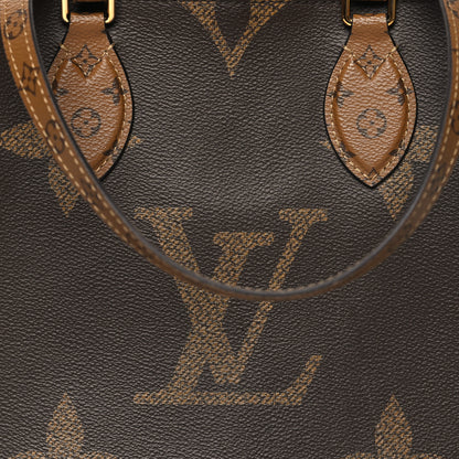 Louis Vuitton Reverse Monogram Giant Onthego MM 7 of 10