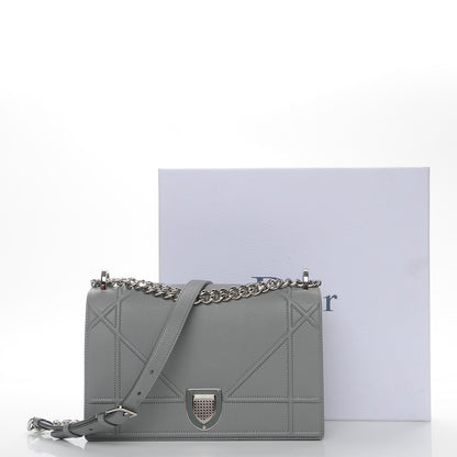 Christian Dior Grained Calfskin Medium Diorama Flap Bag Gris 11 of 11