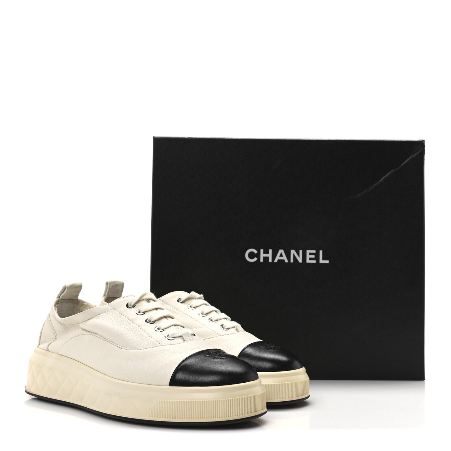 Lambskin Cap Toe CC Sneakers 39.5 White Black