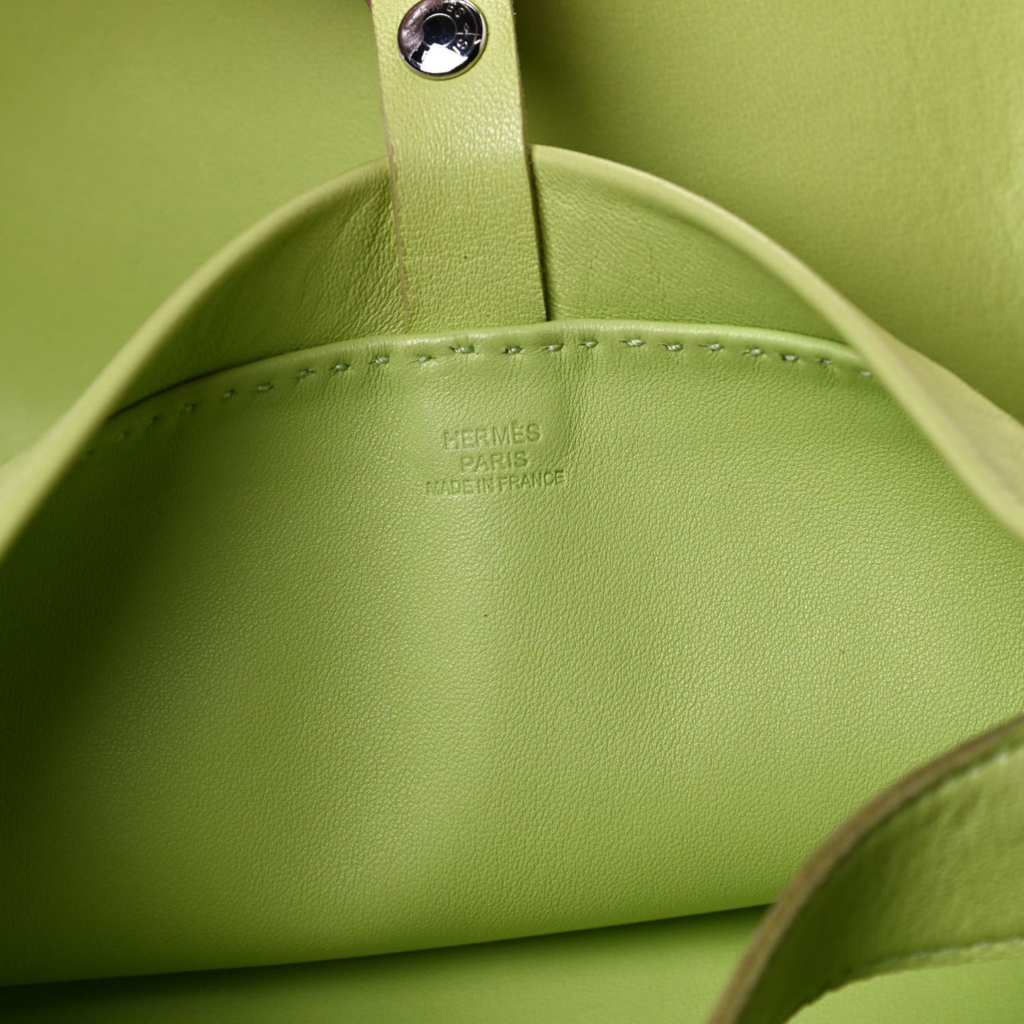 Lambskin Clou De Selle Pouch Kiwi