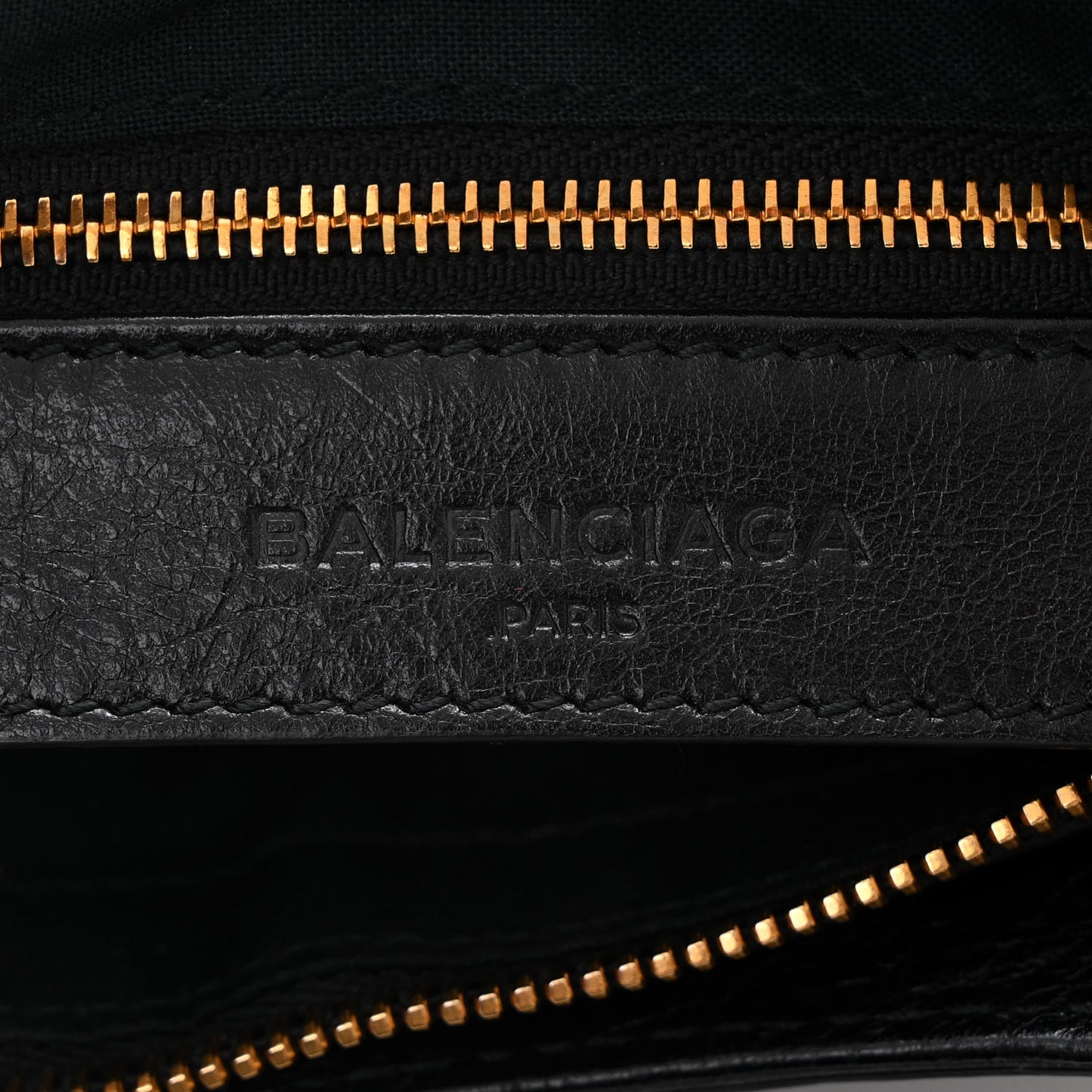 Agneau Giant 12 Gold Hardware Hip Black