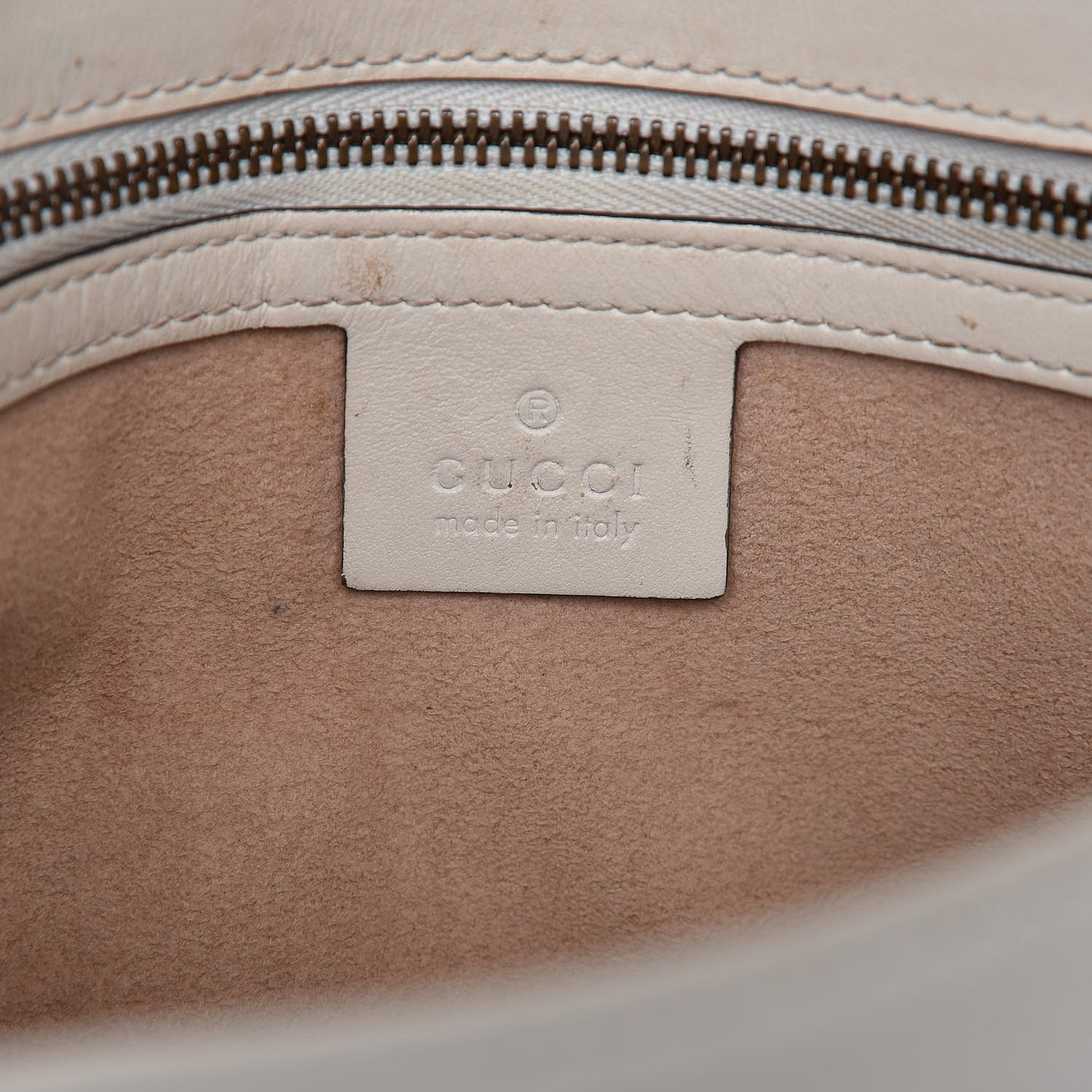 Calfskin Matelasse Small GG Marmont Shoulder Bag White