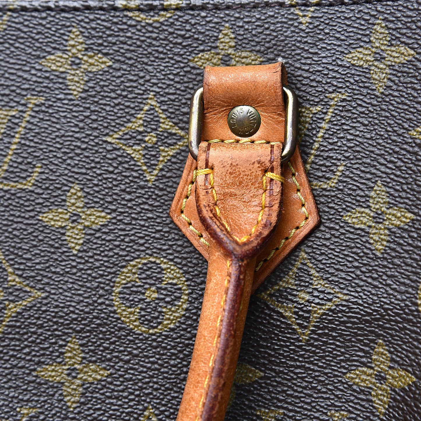 Monogram Sac Plat