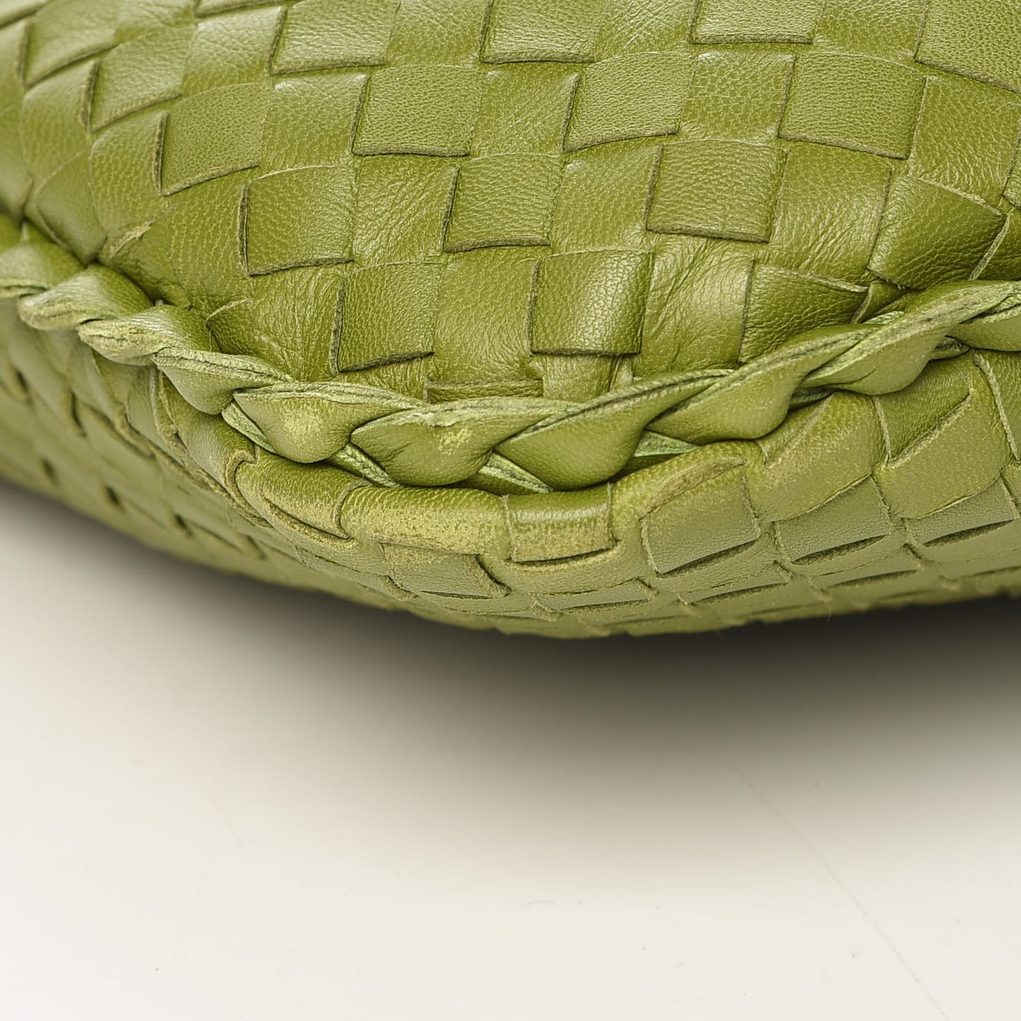 Nappa Intrecciato Large Veneta Hobo Assenzio