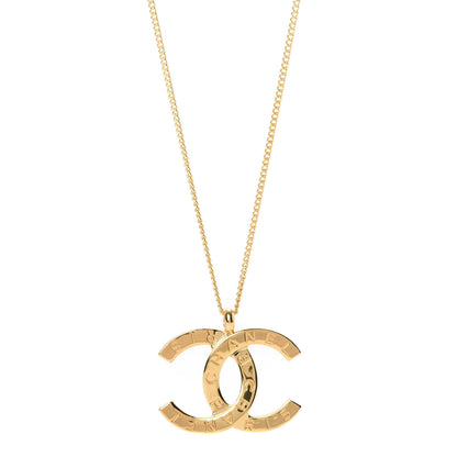 Chanel Metal CC Paris Button Necklace Gold 1 of 5