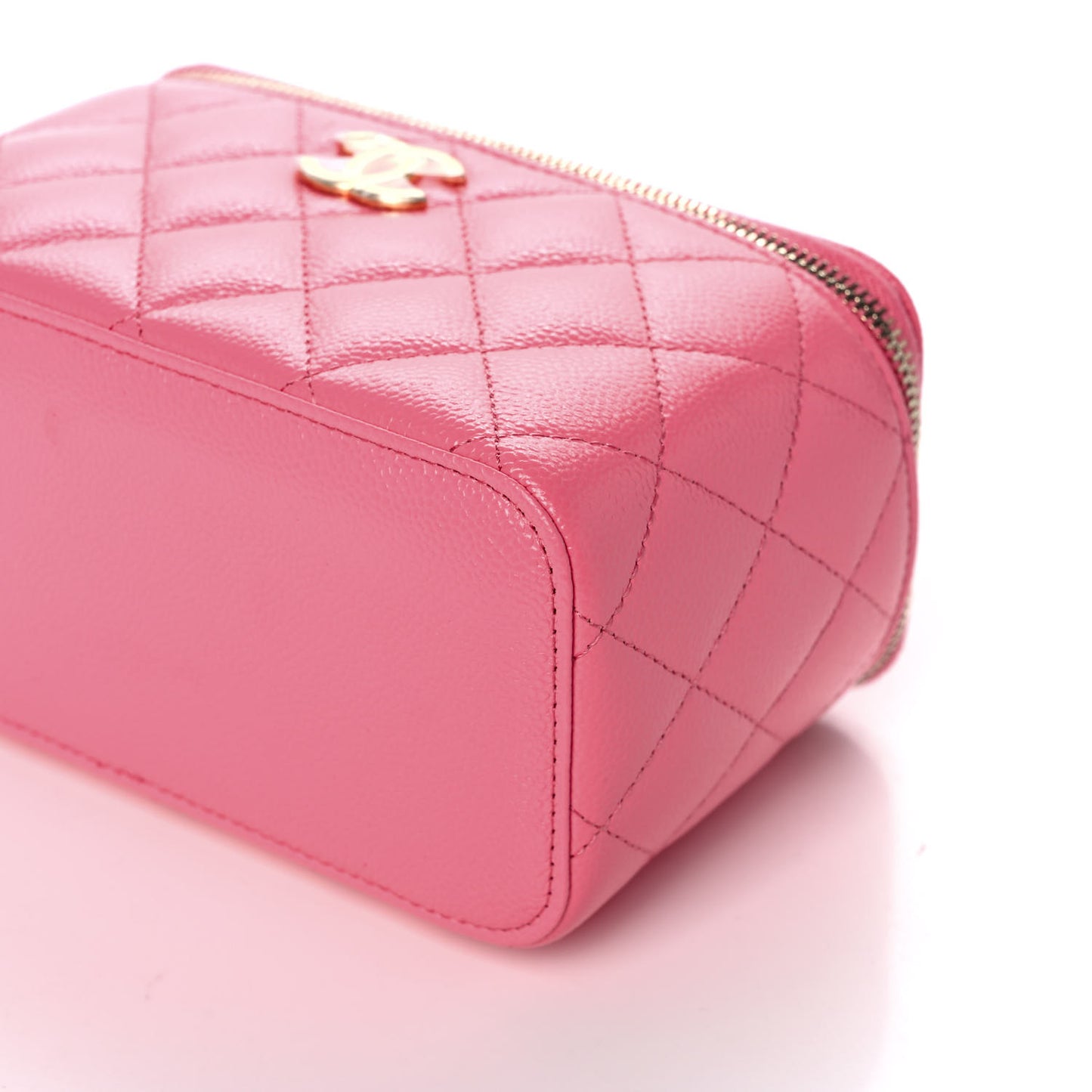 Shiny Caviar Quilted Pick Me Up Vanity Case Pink