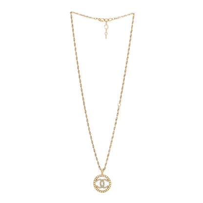 Chanel Pearl CC Round Pendant Necklace Gold 3 of 5
