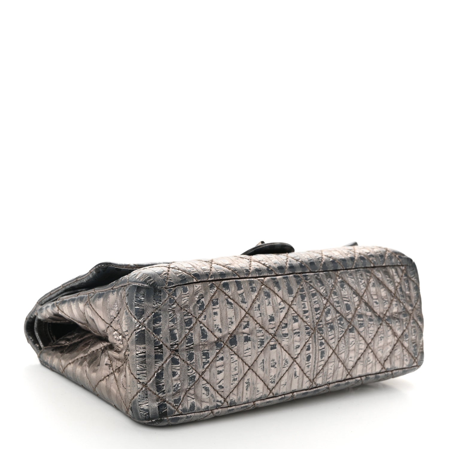 Chanel Metallic Calfskin Striped 2.55 Reissue 226 Flap Dark Silver 4 of 11