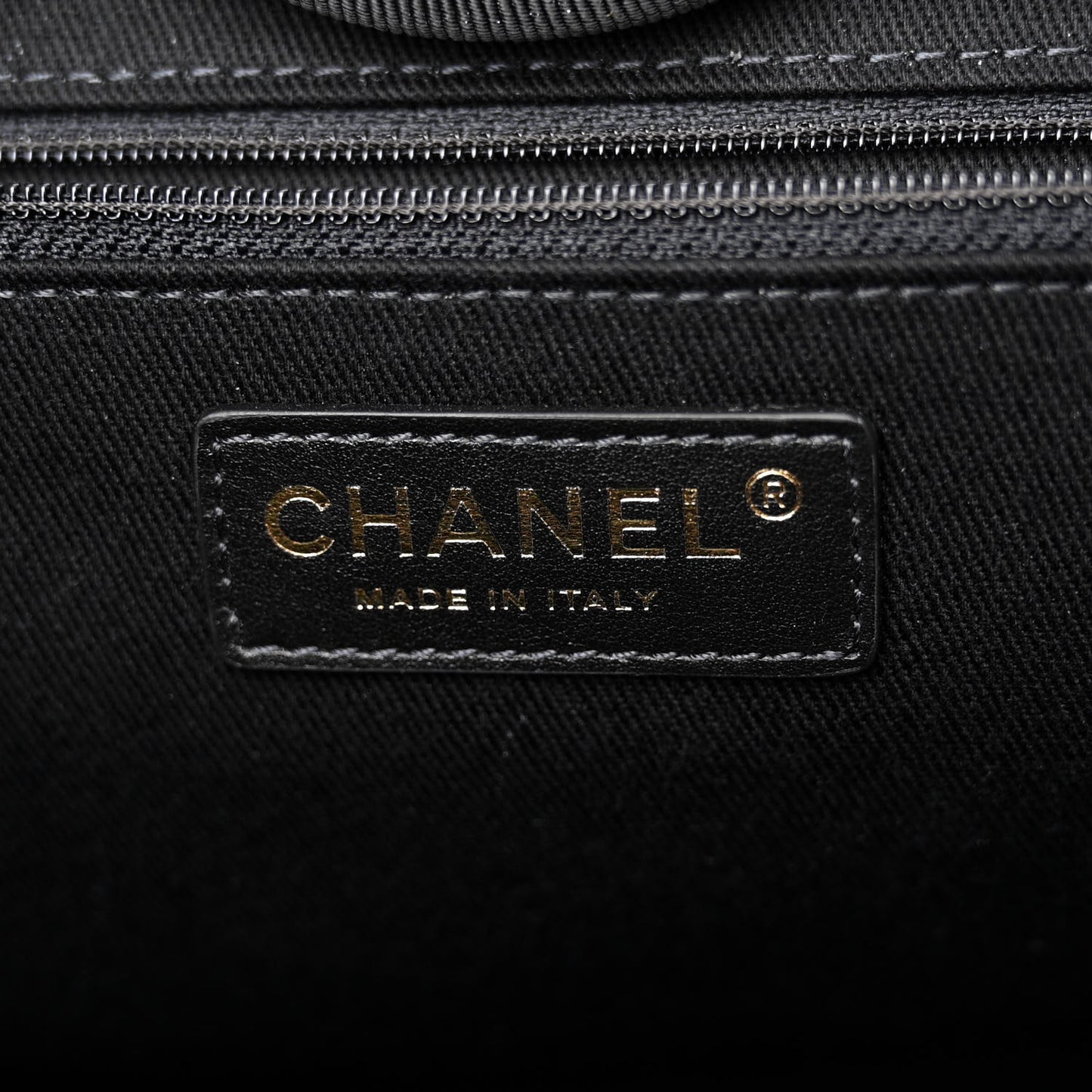 Lurex Boucle Medium Deauville Tote Black
