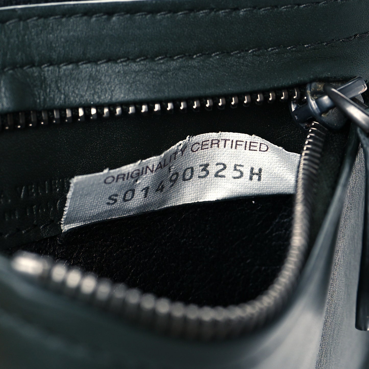 Nappa Intrecciato Zip Card Holder Bottle Green