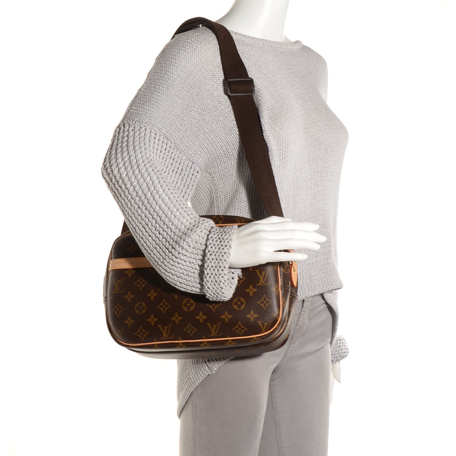 Louis Vuitton Monogram Reporter PM 2 of 7