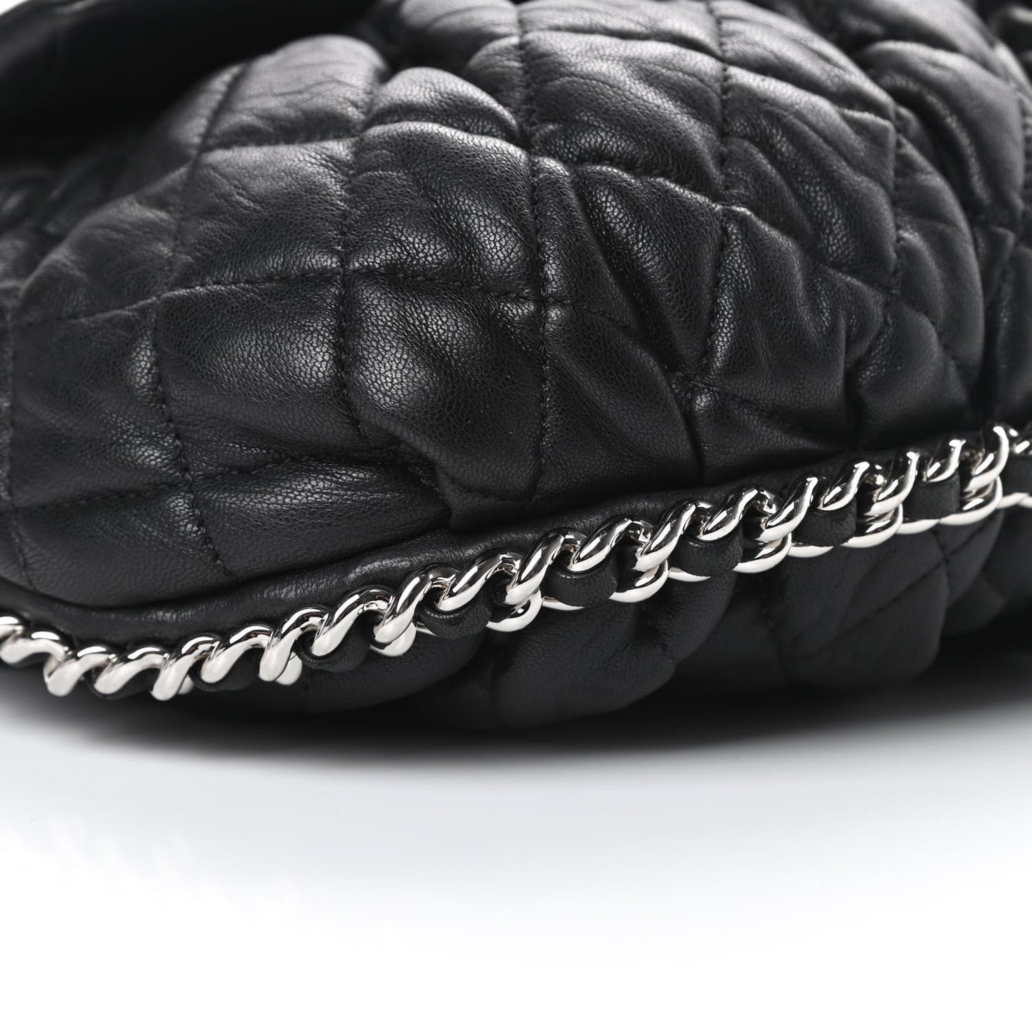 Washed Lambskin Quilted Medium Chain Around Messenger Black