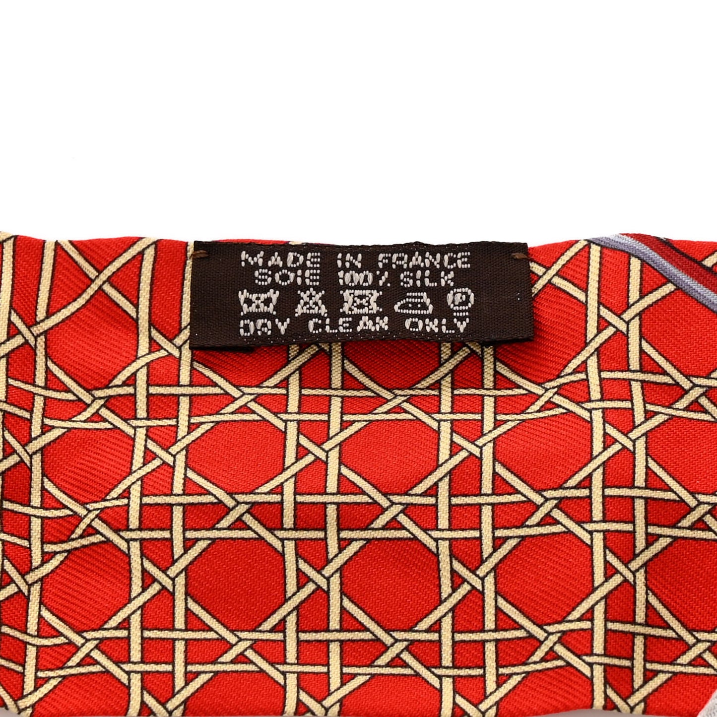Silk Les Voitures A Transformation Twilly Gris Perle Rouge Jaune Vif