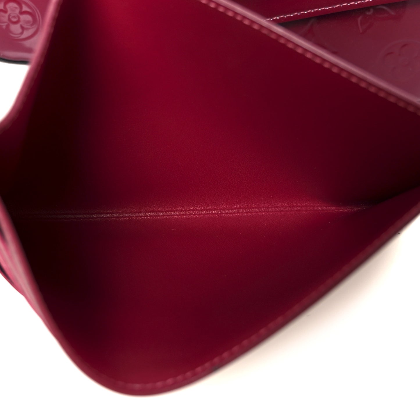Vernis Felicie Chain Wallet Magenta