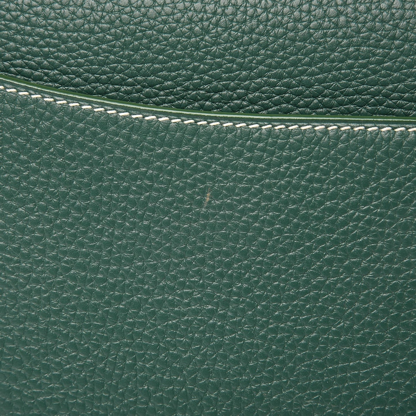 Taurillon 233 Shoulder Bag Green