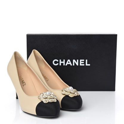 Chanel Calfskin Enamel Pearl Grosgrain Cap Toe Camellia Pumps 38.5 Black Beige 9 of 9
