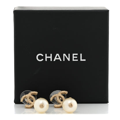 Chanel Pearl CC Drop Earring Gold 5 of 5