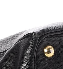 Saffiano Large Galleria Double Zip Tote Black