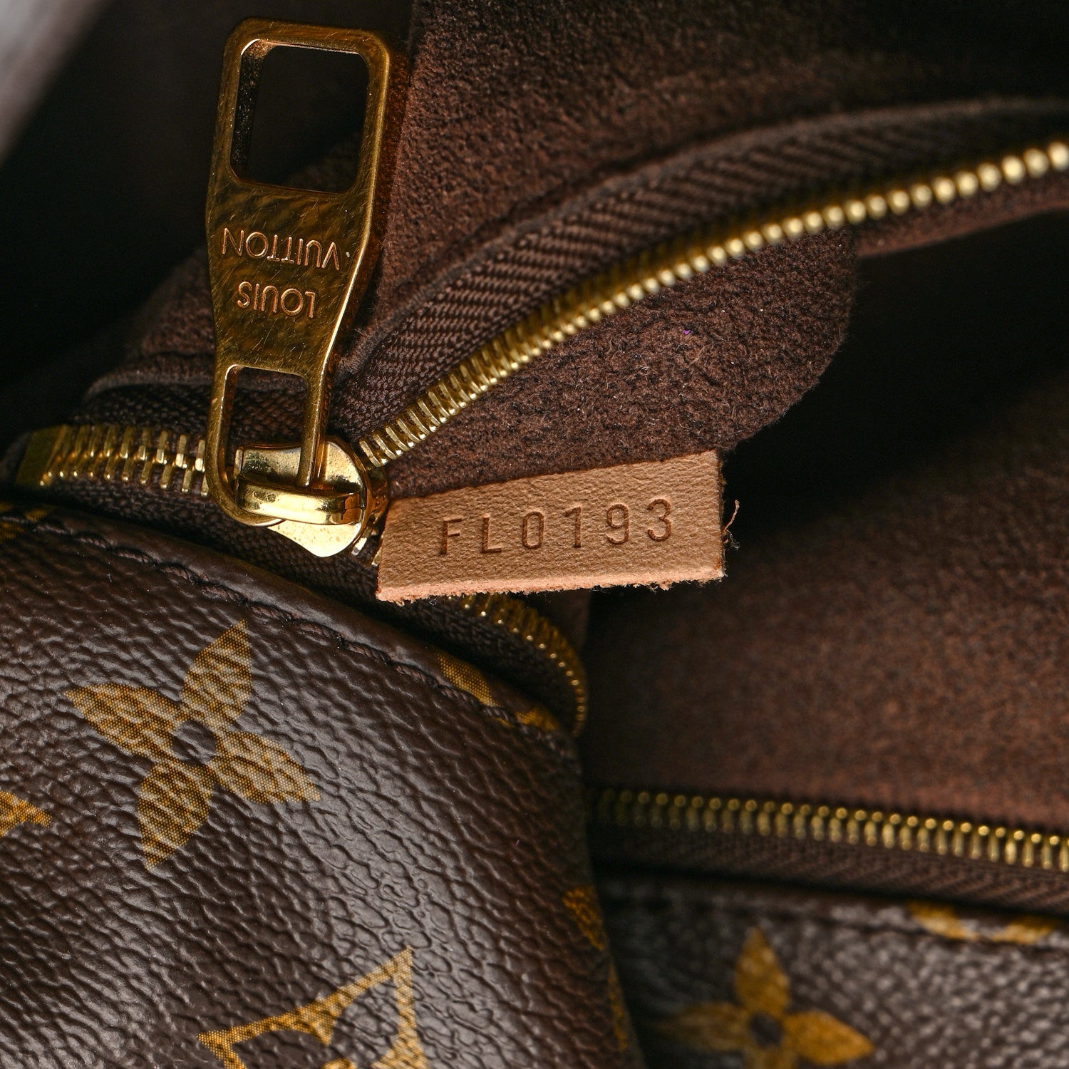 Louis Vuitton Monogram Metis 6 of 18