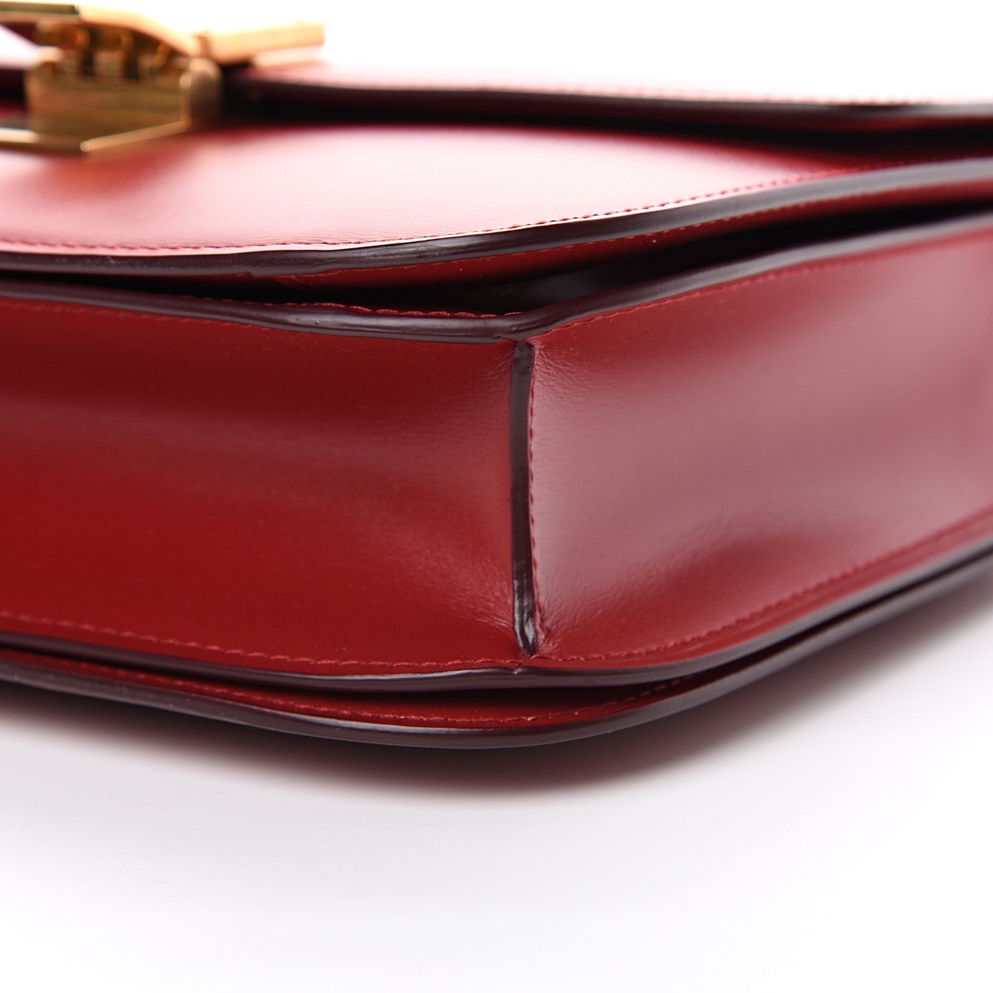 Box Calfskin Medium Classic Box Flap Bag Red