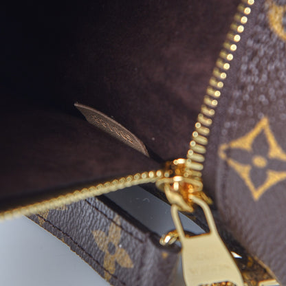 Louis Vuitton Monogram Pochette Metis 8 of 9