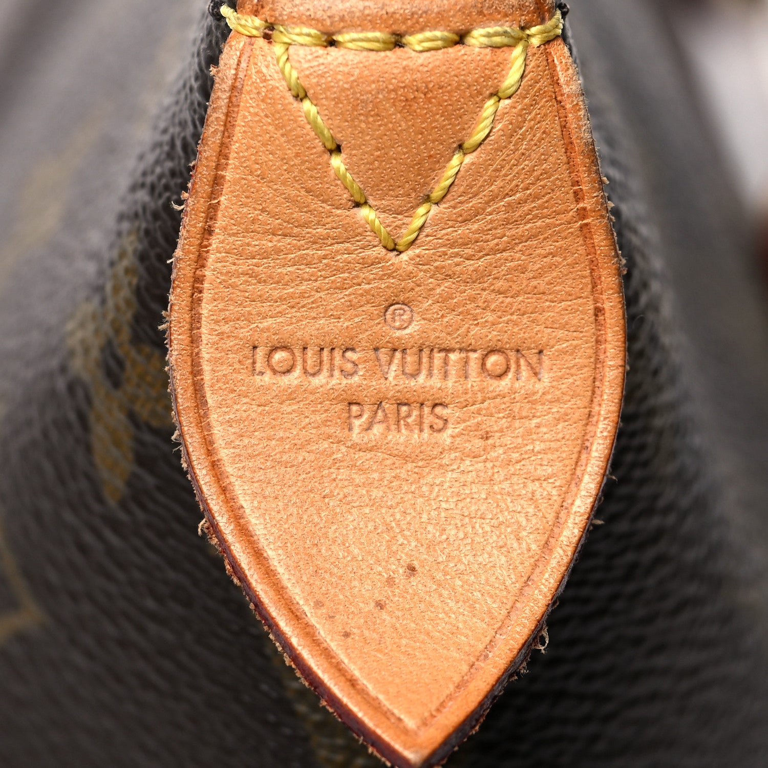 Louis Vuitton Monogram Totally MM 7 of 10