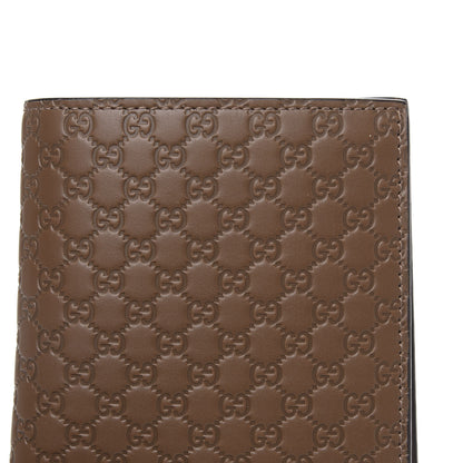 Gucci Microguccissima Passport Case Acero 8 of 8