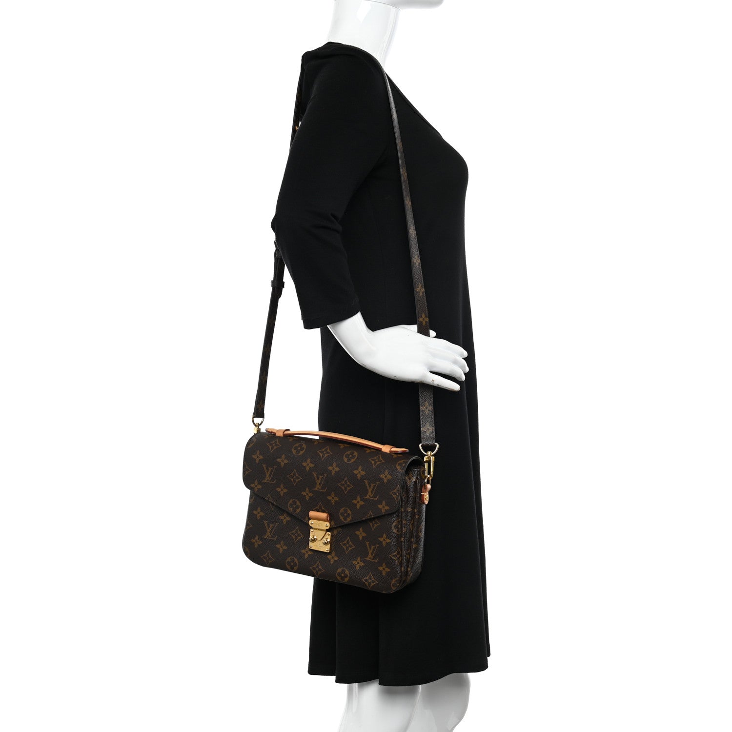 Louis Vuitton Monogram Pochette Metis 2 of 11