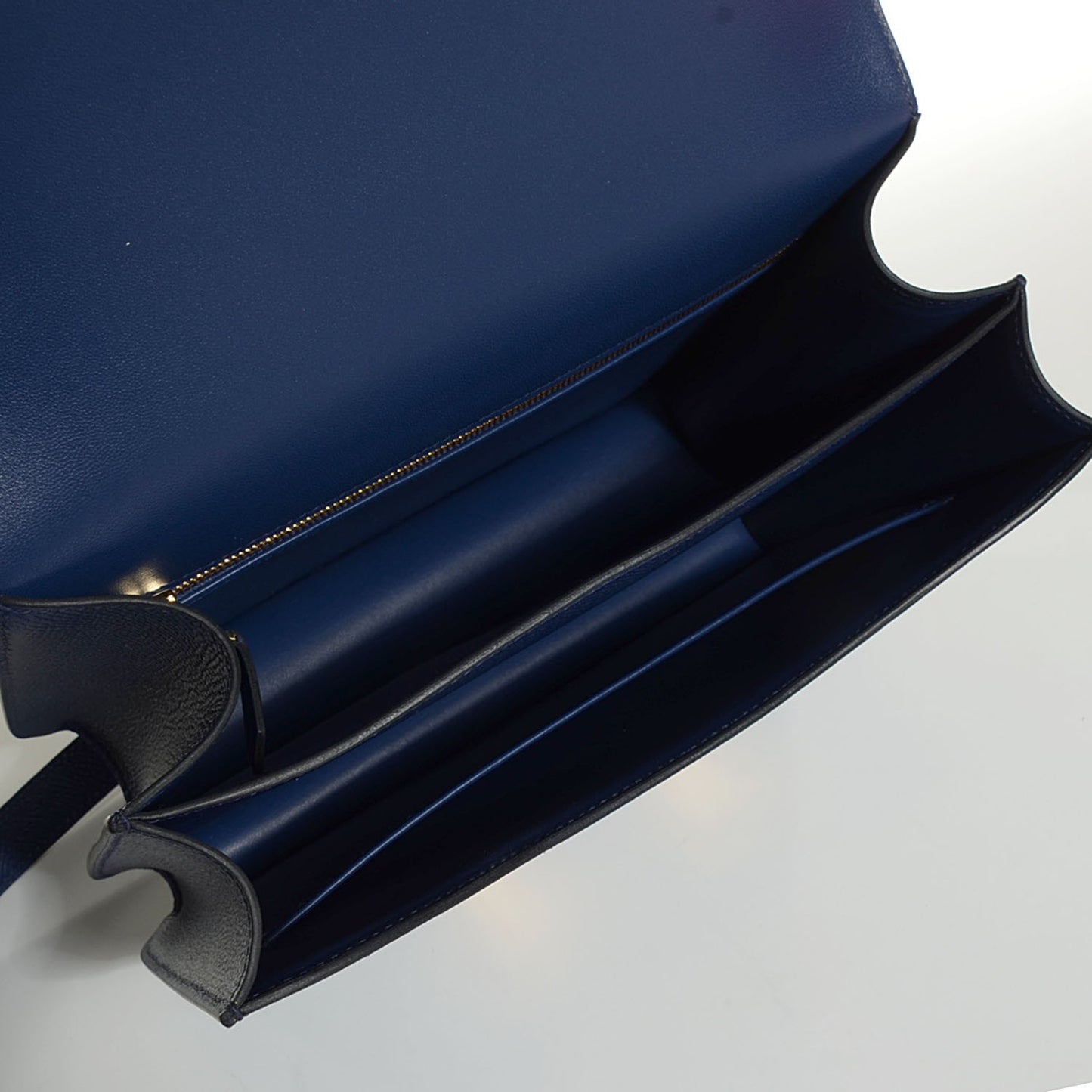 Epsom Constance 24 Bleu Saphir