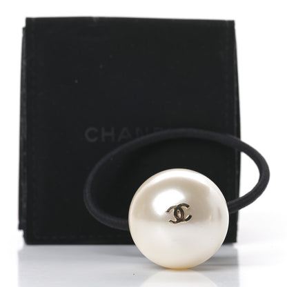 Chanel Pearl CC Hair Tie Black White 5 of 5