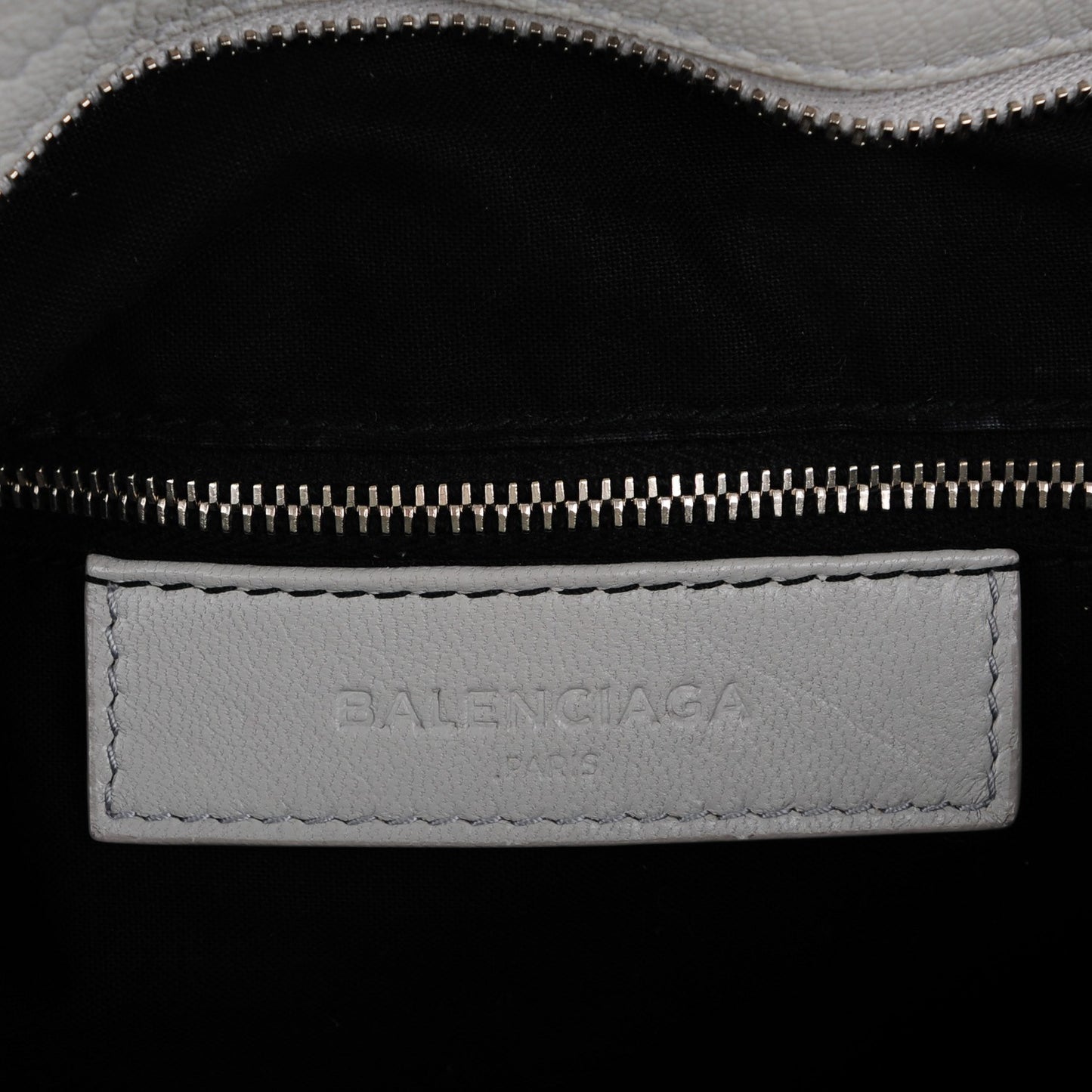 Chevre Silver Metallic Edge Hardware Velo Gris Perle
