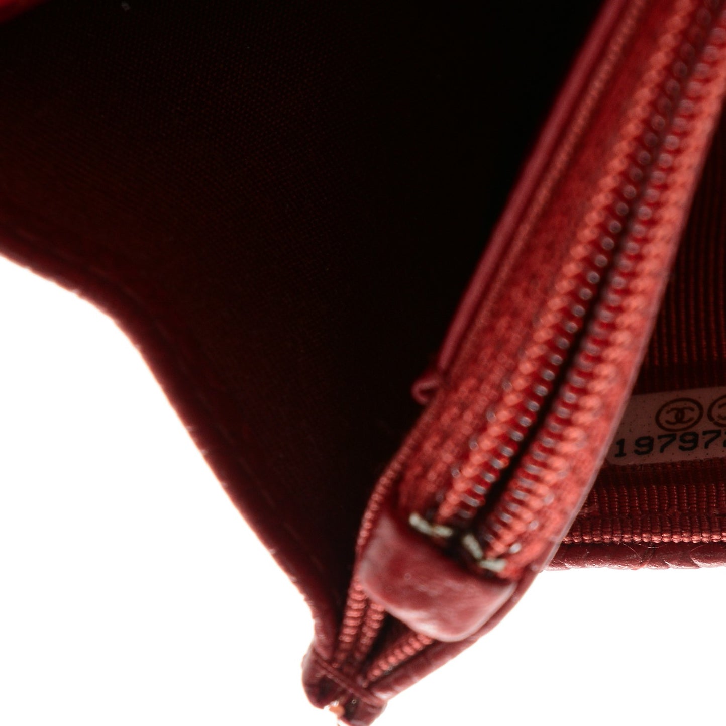 Caviar Quilted Wallet On Chain WOC Red