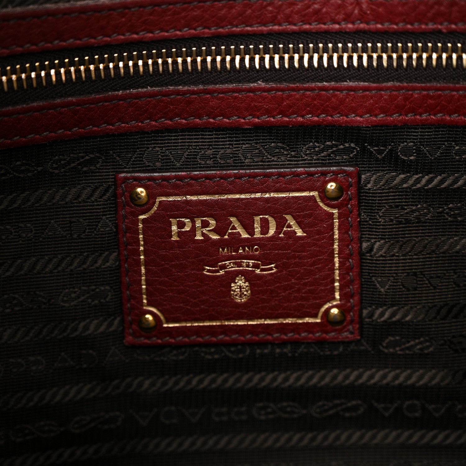 Prada Vitello Daino Hobo Amaranto 6 of 12