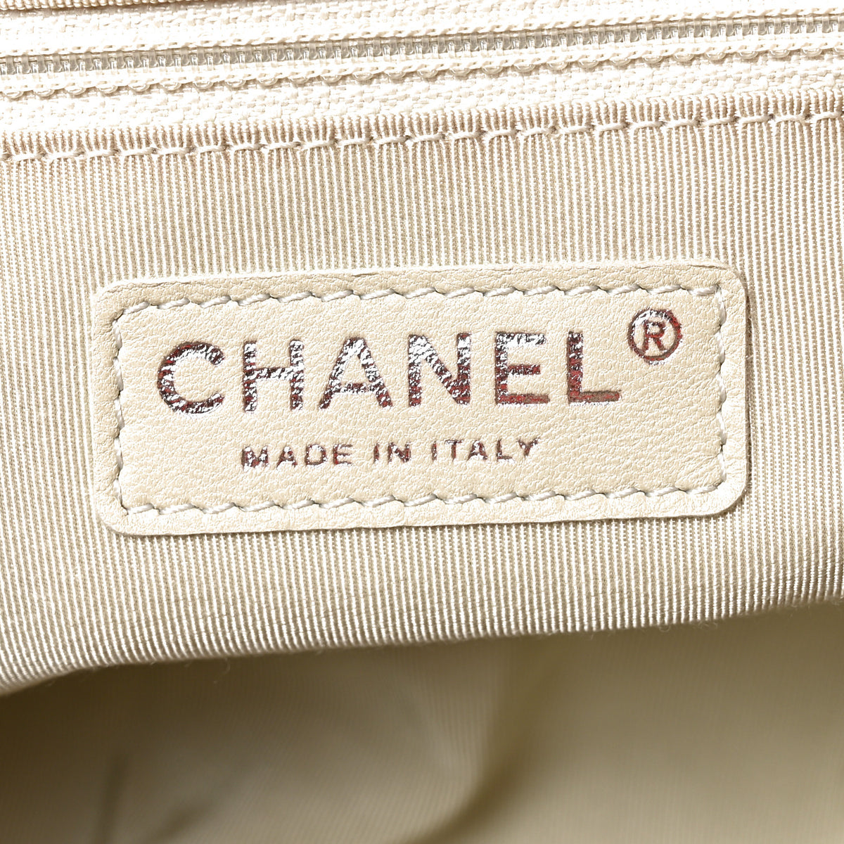 Chanel Washed Lambskin Quilted Large Chain Around Messenger Red 6 of 10