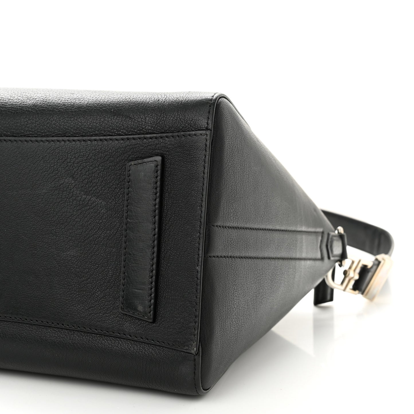 Sugar Goatskin Medium Antigona Black