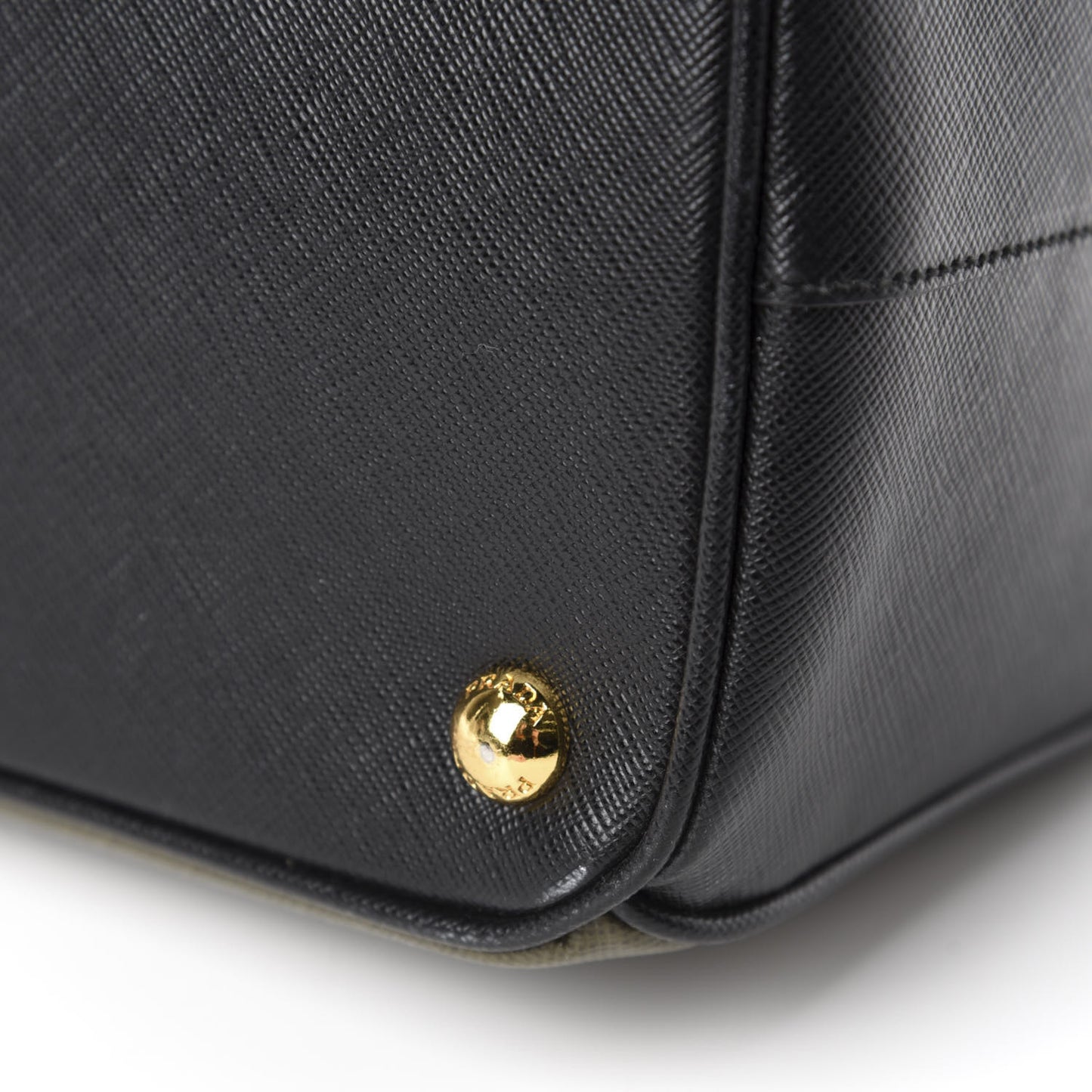 Saffiano Lux Bi-Color Medium Galleria Double Zip Tote Militare Black