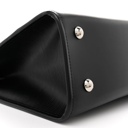 Louis Vuitton Epi Madeleine GM Black 9 of 12
