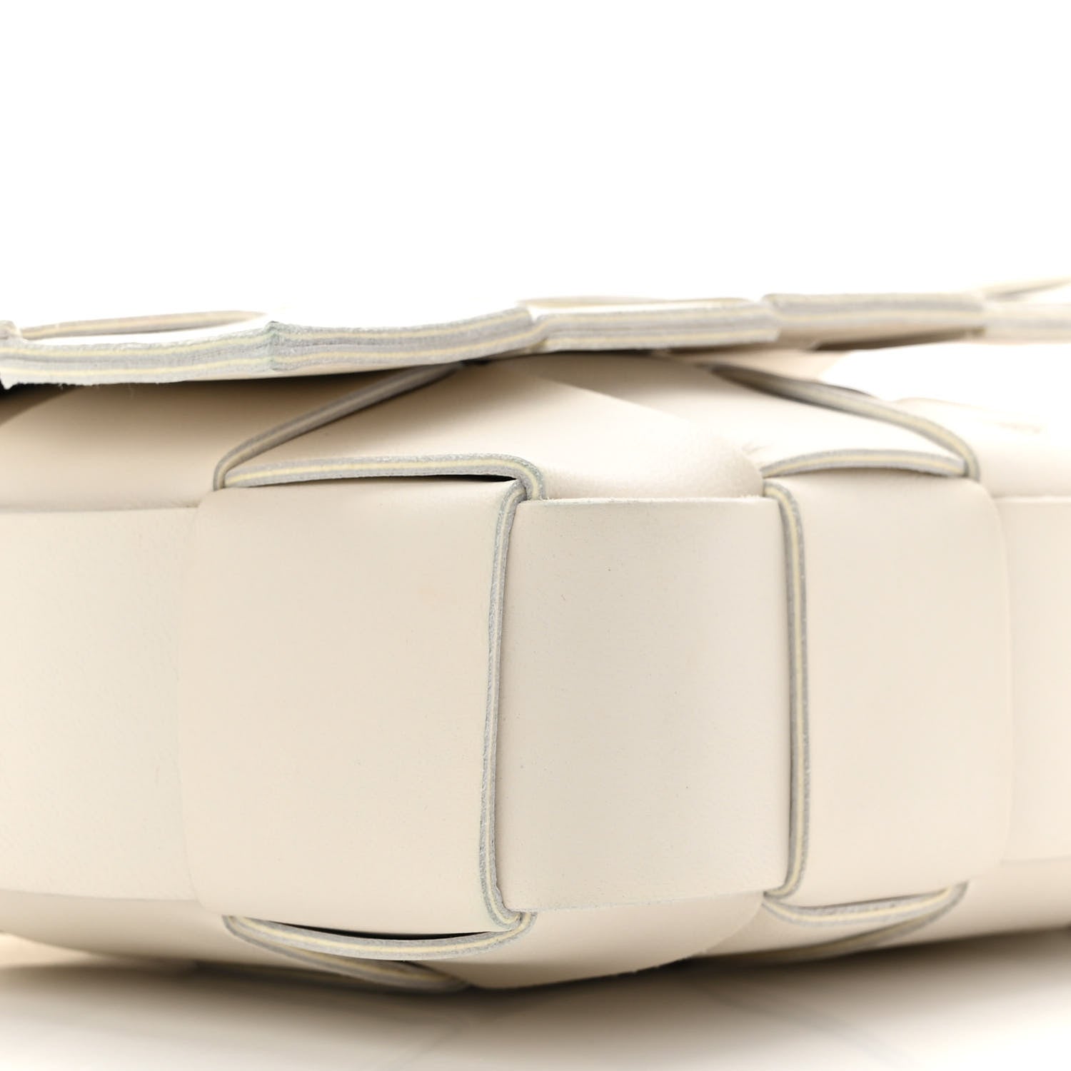 Bottega Veneta Lambskin Maxi Intrecciato Cassette Crossbody Bag White 9 of 10