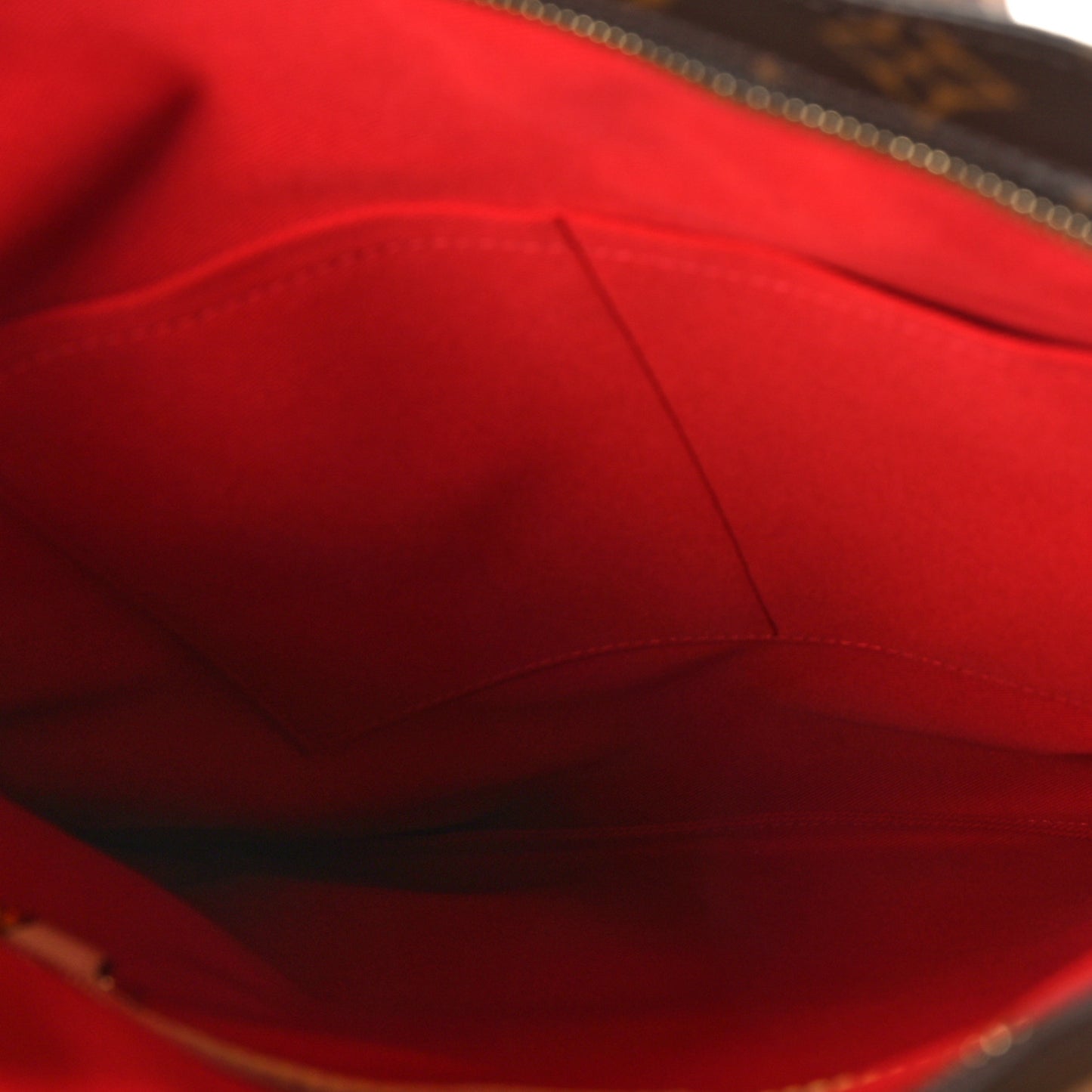Monogram Carry It