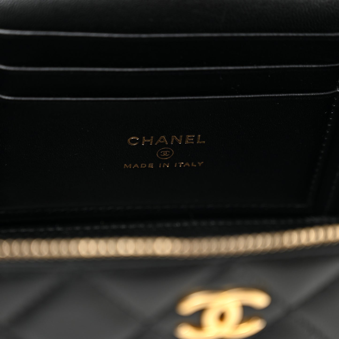 Lambskin Quilted Metal Small Top Handle Vanity Case With Chain Black